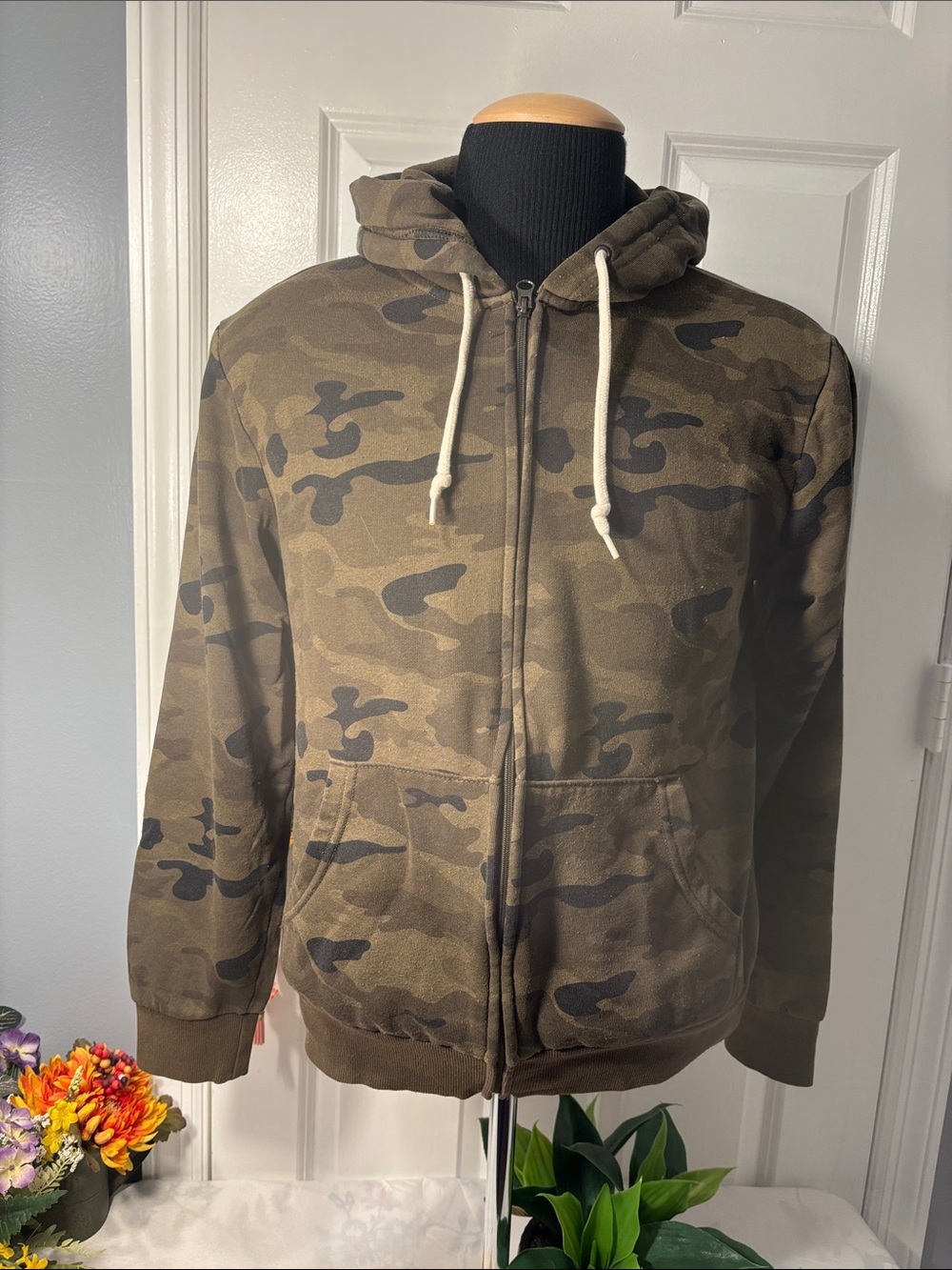 Old Navy Men's Olive Camo Full-Zip Hoodie